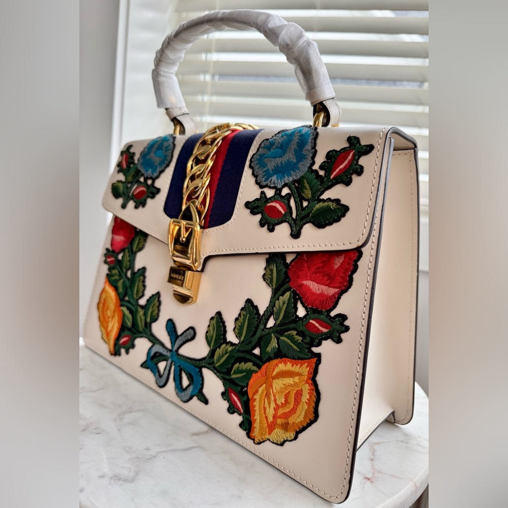 Gucci Bag - Picture 3 of 10